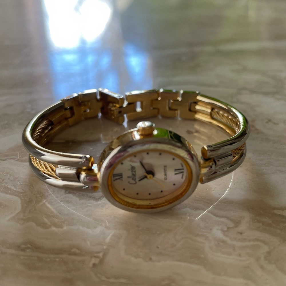 Ladies Quartz Watch, Two-Tone, Adjustable - Picture 2 of 7